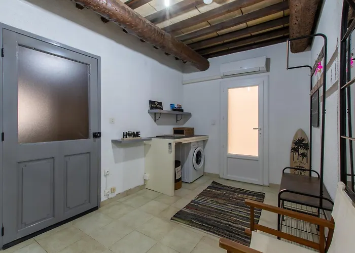 Maison Familiale A 2 Min A Pied De L'institut A Armand Calme Jeux Babyfoot Jacuzzi Proche